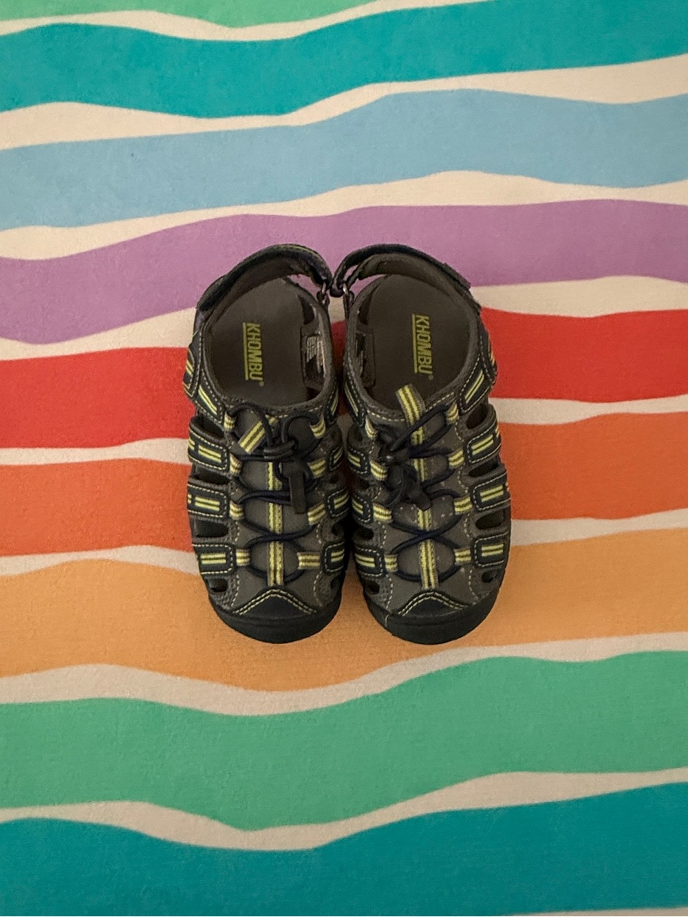 Khombu Kids Black Sandals with Yellow Trim